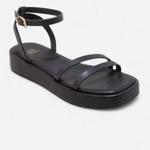 Wild Fable Wrenley Black Faux Leather Strappy Flat Platform Sandals - Size 9